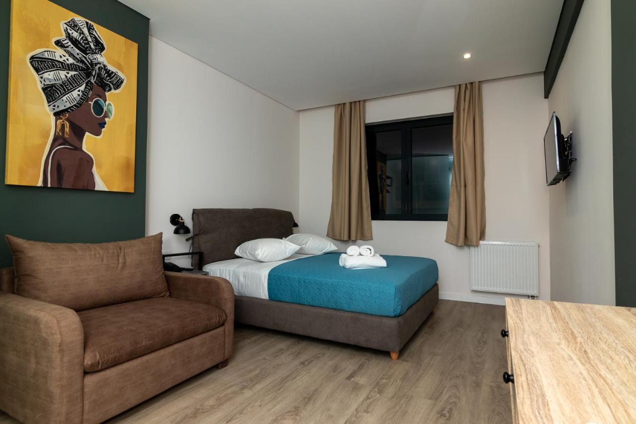 Dunlin Hotel Atene Esterno foto